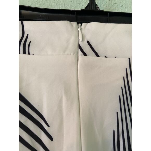 Verdusa Women's High Waist Side Split Maxi Skirt White And Black Size MEDIUM NEW - Picture 3 of 4